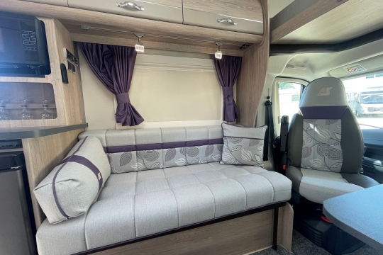 auto-sleepers-nuevo-ek-es-interior-sofa.jpg