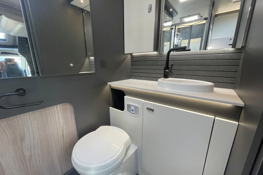 swift-trekker-540-interior-bathroom.jpg