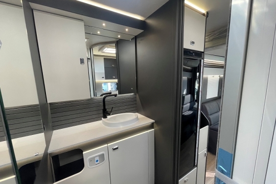 swift-trekker-540-interior-washroom-2.jpg