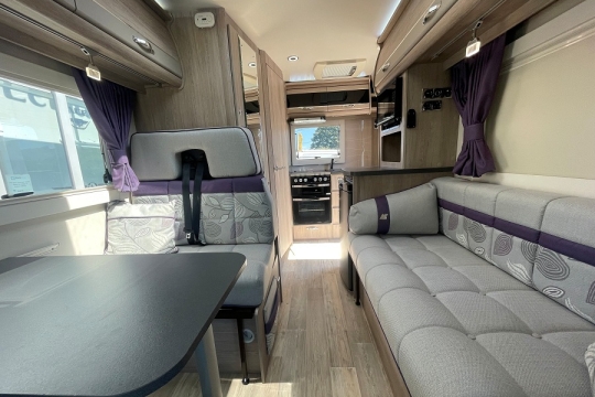 auto-sleepers-nuevo-interior-to-rear-re-take.jpg