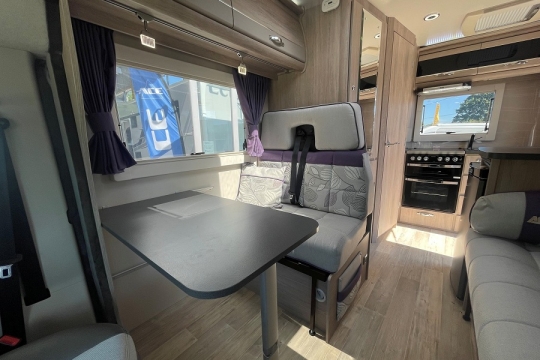 auto-sleepers-nuevo-interior-dinette-re-take.jpg