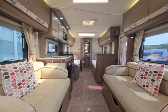 Elddis-Majestic-285-Interior-Front-to-Rear.jpg