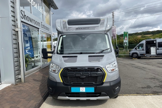 swift-trekker-594-exterior-front.jpg