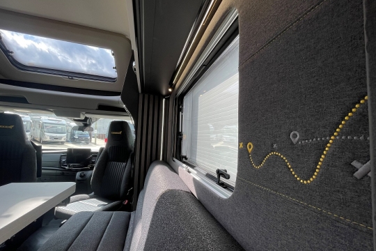 swift-trekker-594-interior-detail.jpg