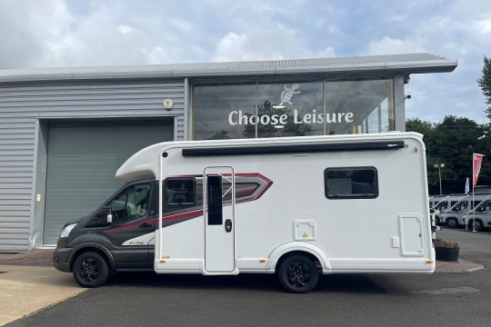 auto-trail-f74-exterior-side.jpg