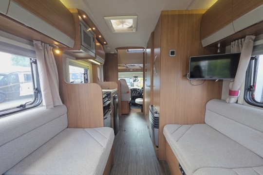 Auto-Trail-Imala-625-Interior-Rear-to-Front.jpg