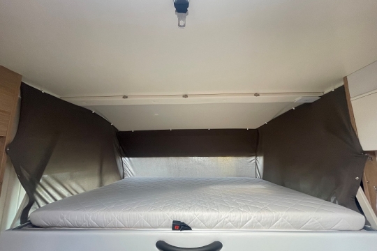 rollerteam-pegaso-745-interior-drop-down-bed.jpg