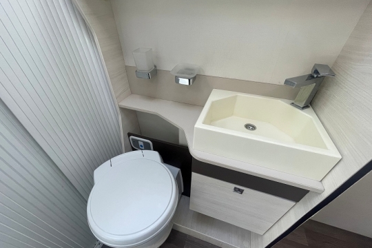 chausson-welcome-738-interior-washroom.jpg