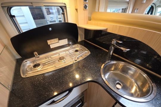 Burstner-Nexxo-T720-Interior-Kitchen-Top.jpg