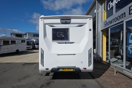auto-sleepers-nuevo-ek-es-exterior-rear.jpg