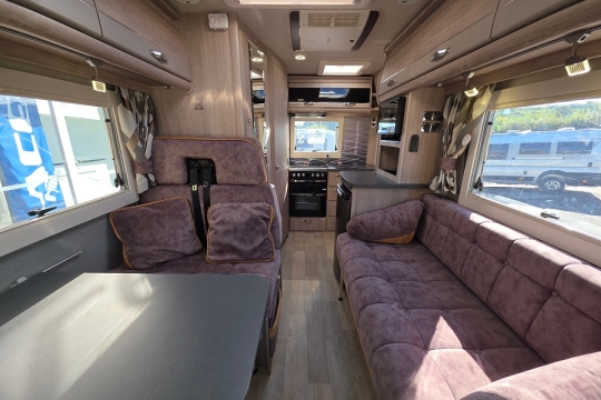 auto-sleepers-nuevo-ek-es-interior-to-rear.jpg