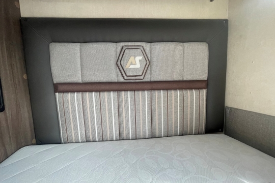 auto-sleepers-broadway-fb-interior-headboard.jpg