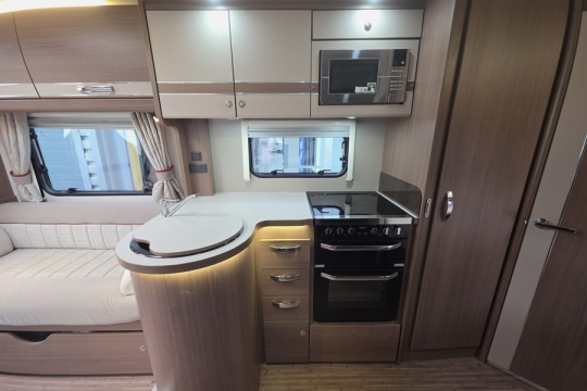 Elddis-Encore-255-Interior-Kitchen.jpg
