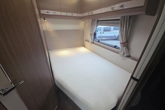Elddis-Encore-255-Interior-Bed.jpg