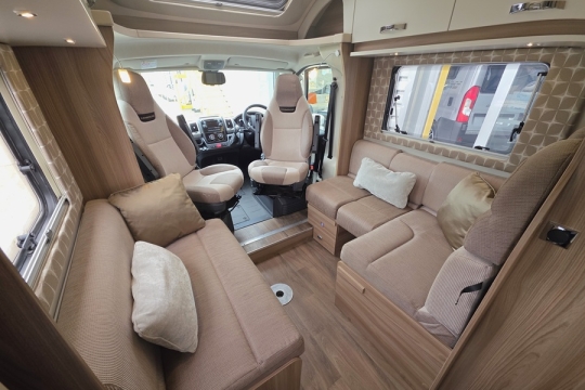 Swift-Champagne-684-Interior-Lounge.jpg