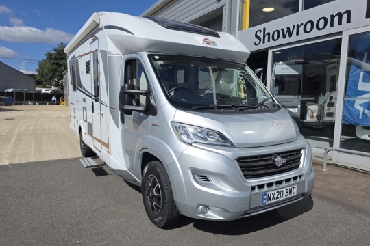 Burstner-Lyseo-Harmony-700-Exterior-Front-Side.jpg