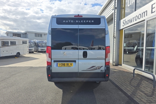 Auto-Sleepers-Kemerton-XL-Exterior-Rear.jpg