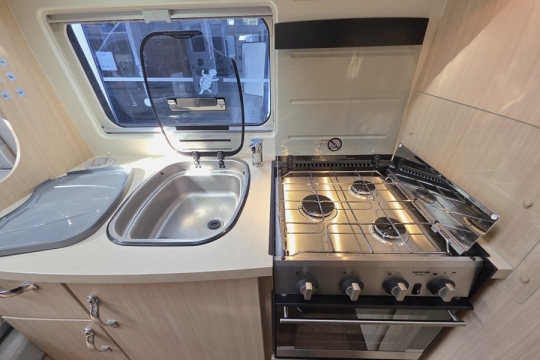 Auto-Sleepers-Kemerton-XL-Interior-Kitchen-Top.jpg