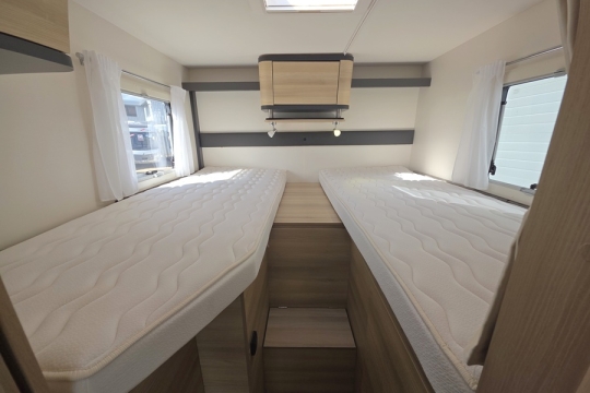 Itineo-660-CJ-Interior-Beds.jpg