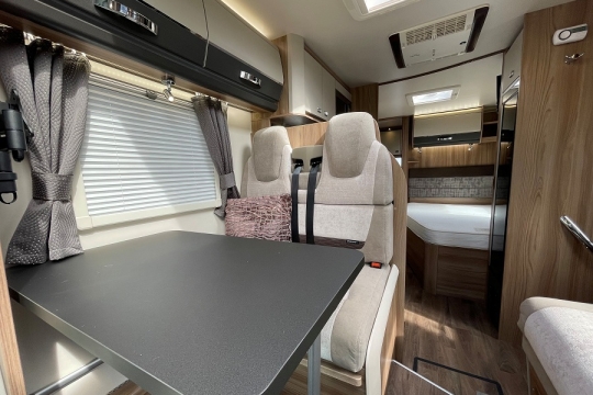 swift-kon-tiki-584-sport-interior-dinette.jpg