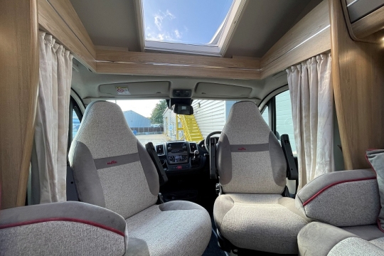 elddis-majestic-115-interior-cab-seats.jpg