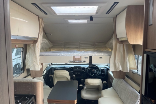 laika-ecovip-interior-overcab-bed.jpg