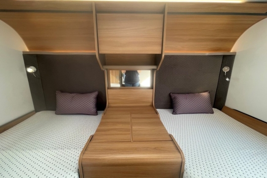 bailey-adamo-75-4-interior-rear-bed-detail.jpg