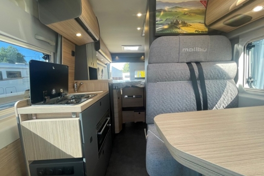 malibu-diversity-gt-skyview-640-le-k-interior-to-rear.jpg