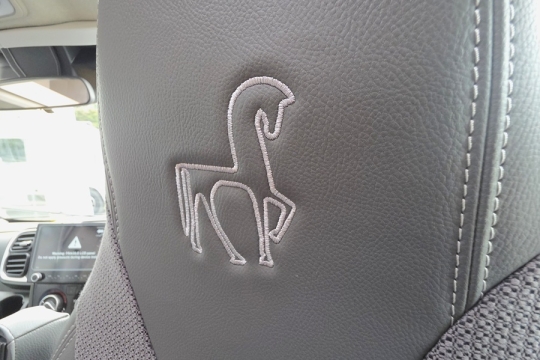 Etrusco-T7400-SBC-Interior-Details.jpg
