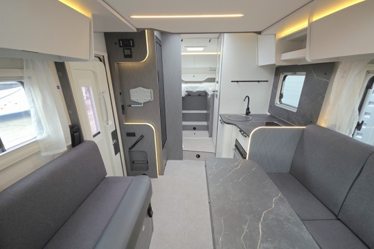 Etrusco-T7400-SBC-Interior-Front-to-Rear.jpg