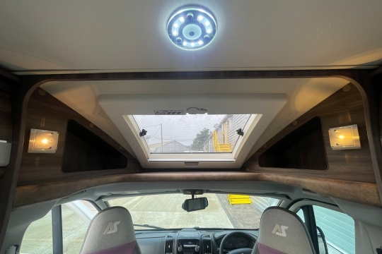 auto-sleepers-broadway-ek-tb-lp-interior-over-cab.jpg