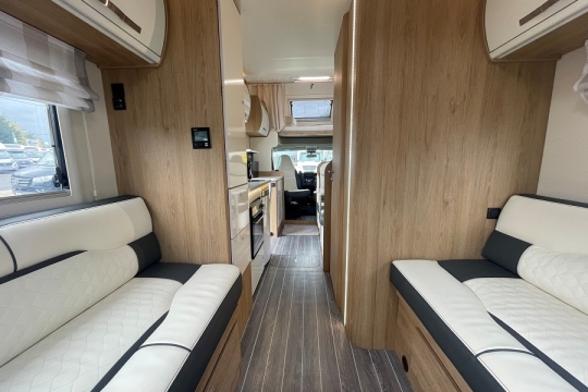 rollertteam-zefiro-690-interior-rear-to-front.jpg
