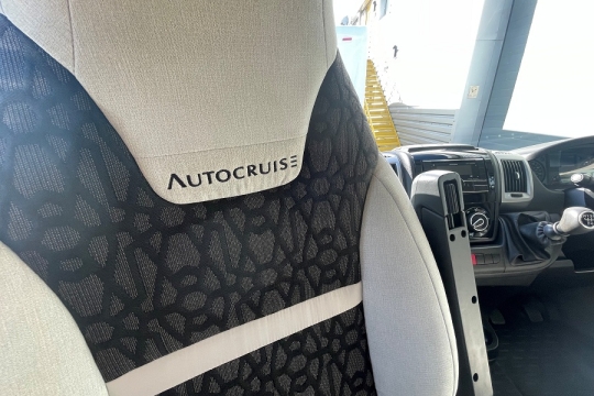 auto-cruise select-122-interior-upholstery.jpg