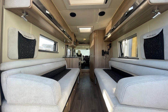 auto-cruise select-122-interior-rear-lounge.jpg
