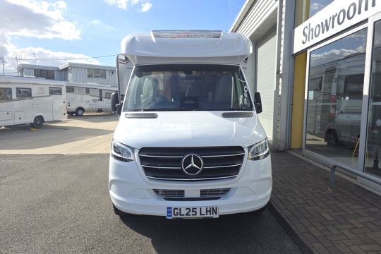 Carthago-C1-Tourer-T148-KB-LE-Exterior-Front.jpg