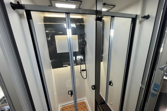 swift-trekker-540-interior-shower.jpg