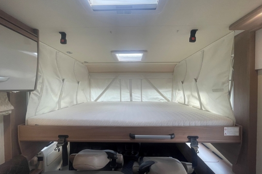 Burstner-lyseo-i690-interior-pull-down-bed.jpg