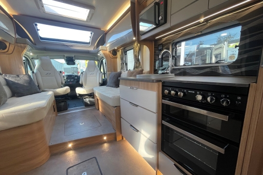 bailey-autograph-79-2f-interior-living-area.jpg