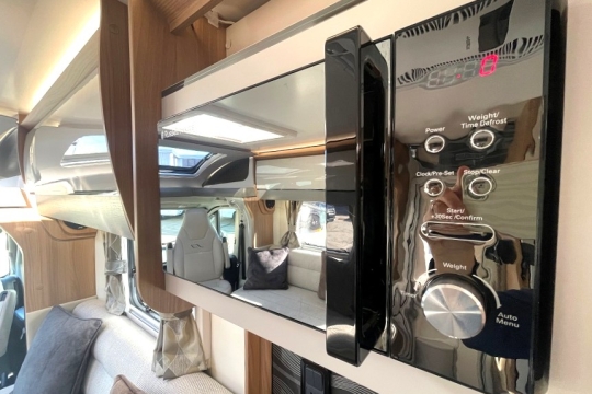 bailey-autograph-79-2f-interior-microwave.jpg