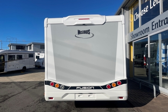 mclouis-fusion-373-2027-model-exterior-rear.jpg