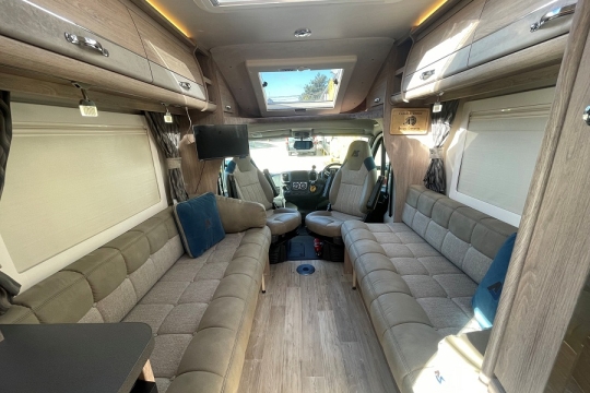 auto-sleepers-nuevo-ek-plus-interior-lounge.jpg