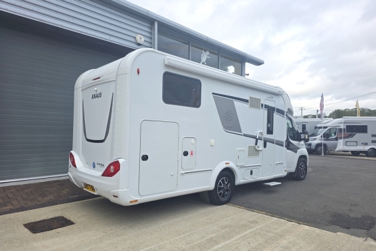 Knaus-Sun-Ti-700-MEG-Exterior-Rear-Side.jpg