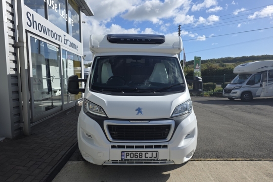 Bailey-Advance-76-2-Exterior-Front.jpg