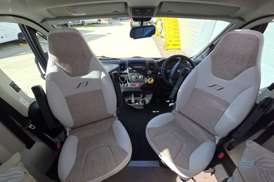 Bailey-Advance-76-2-Interior-Cab.jpg