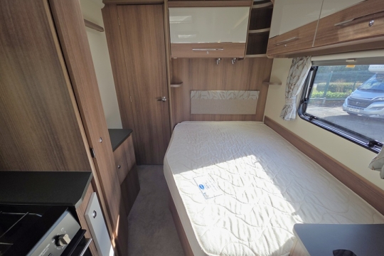 Bailey-Advance-76-2-Interior-Bed.jpg