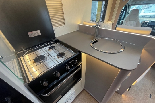 burstner-lyseo-harmony-744-exterior-kitchen-top.jpg