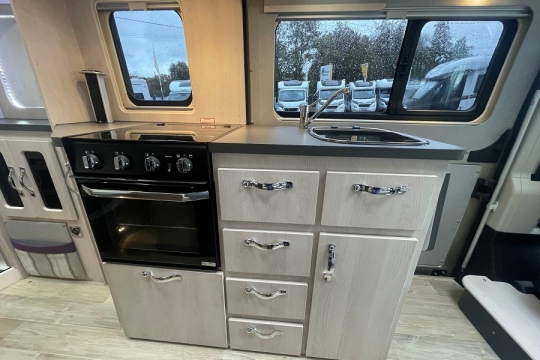 auto-sleepers-kingham-interior-kitchen.jpg