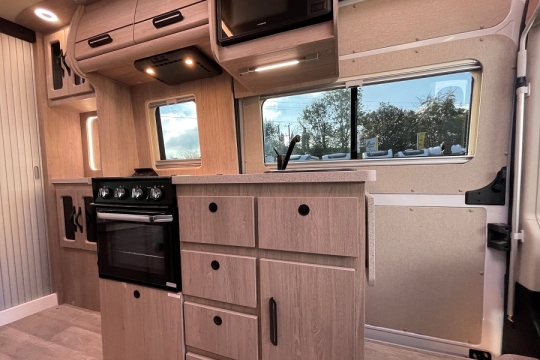 auto-sleepers-kingham-lxv-interior-kitchen-2.jpg