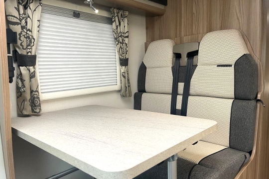 bessacarr 494-interior-dinette.jpg