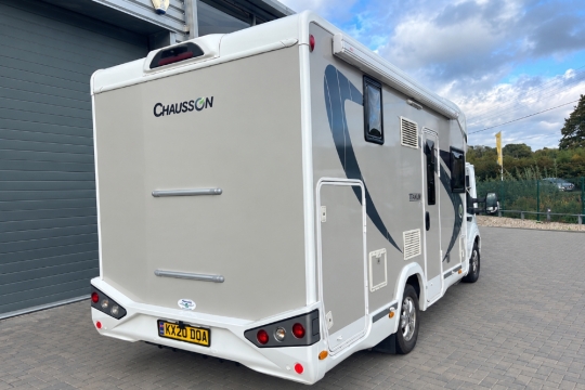 chausson-640-exterior-rear-side.jpg